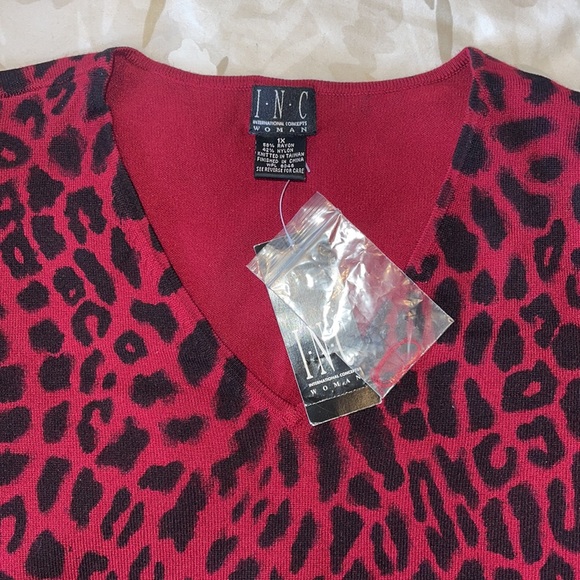 INC International Concepts Red and Black V-Neck Sweater - Picture 6 of 7